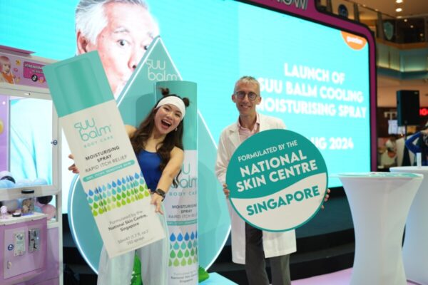 From left to right: Tiffany Choo, Guardian Malaysia General Manager - Beauty Care (Skin & Cosmetic) & Dr John O’Shea, Co-Founder of Suu Balm officially launching Suu Balm Cooling Moisturising Spray